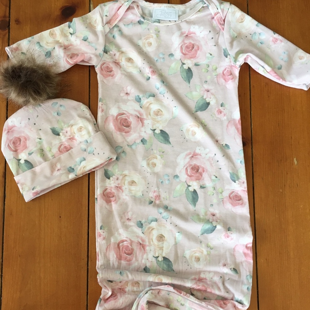 Adorable Newborn Toby Knot Gown